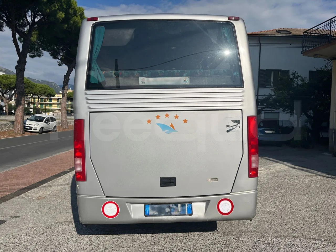 Mercedes-Benz Ibis - Esikaupunkien linja: kuva Mercedes-Benz Ibis - Esikaupunkien linja Mercedes-Benz Ibis - Esikaupunkien linja: kuva Mercedes-Benz Ibis - Esikaupunkien linja