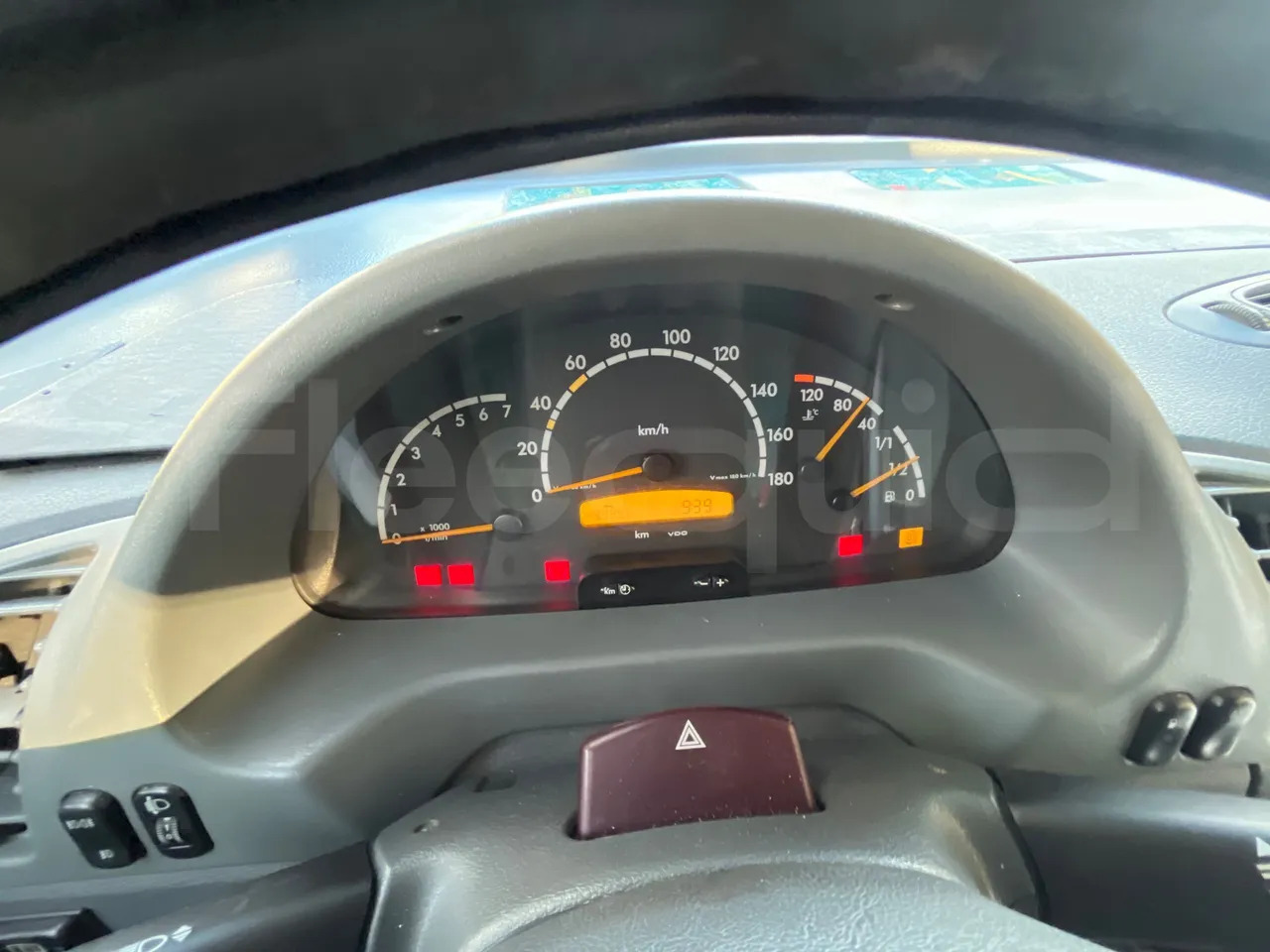 Mercedes-Benz Ibis - Esikaupunkien linja: kuva Mercedes-Benz Ibis - Esikaupunkien linja Mercedes-Benz Ibis - Esikaupunkien linja: kuva Mercedes-Benz Ibis - Esikaupunkien linja