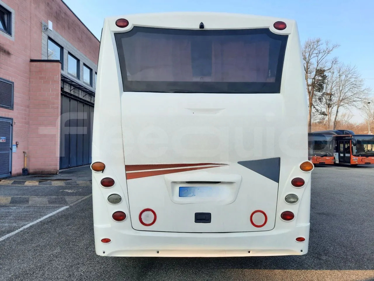 Mercedes-Benz MB1022 - Turistibussi: kuva Mercedes-Benz MB1022 - Turistibussi Mercedes-Benz MB1022 - Turistibussi: kuva Mercedes-Benz MB1022 - Turistibussi