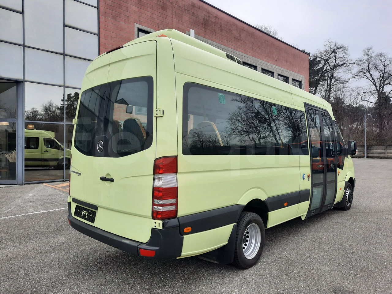 Minibussi, Pikkubussi Mercedes-Benz Sprinter: kuva Minibussi, Pikkubussi Mercedes-Benz Sprinter
