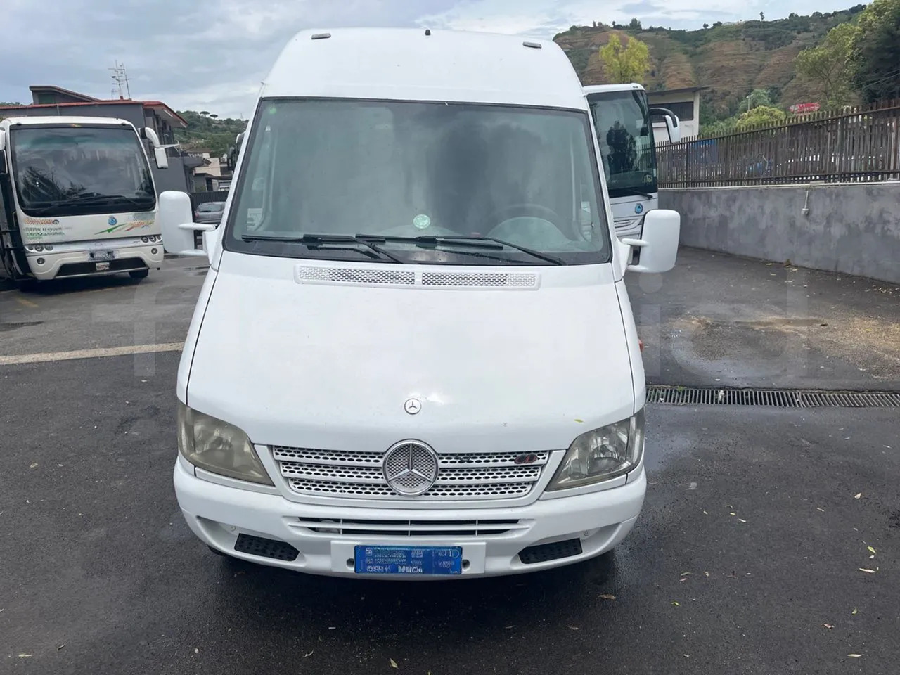 Mercedes-Benz Sprinter - Minibussi, Pikkubussi: kuva Mercedes-Benz Sprinter - Minibussi, Pikkubussi Mercedes-Benz Sprinter - Minibussi, Pikkubussi: kuva Mercedes-Benz Sprinter - Minibussi, Pikkubussi