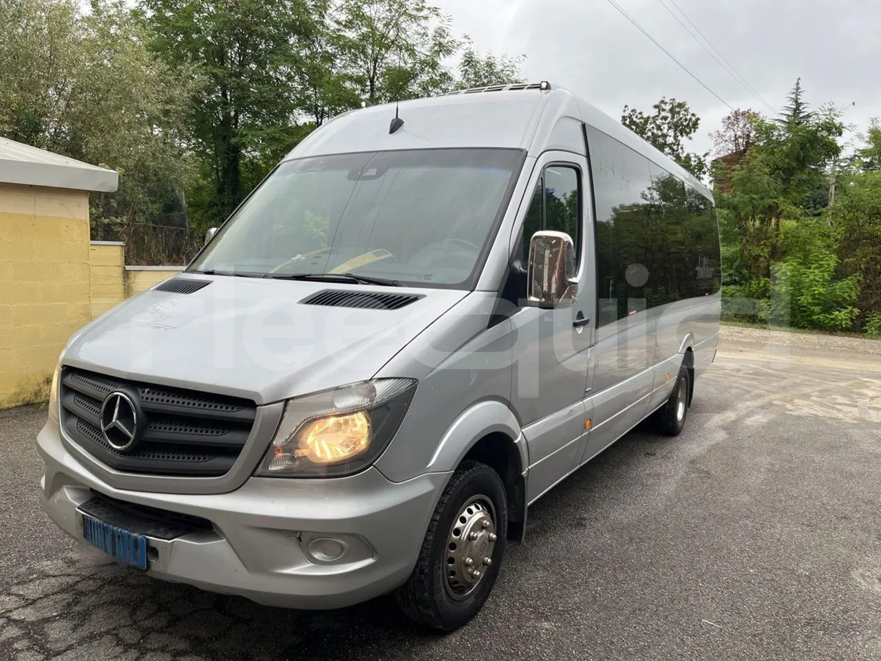 Mercedes-Benz Sprinter - Esikaupunkien linja: kuva Mercedes-Benz Sprinter - Esikaupunkien linja Mercedes-Benz Sprinter - Esikaupunkien linja: kuva Mercedes-Benz Sprinter - Esikaupunkien linja