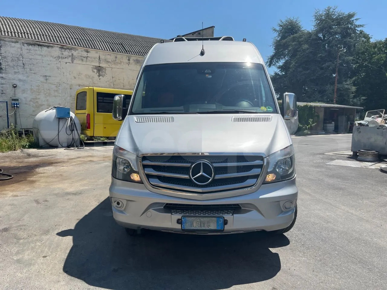 Mercedes-Benz Sprinter - Esikaupunkien linja: kuva Mercedes-Benz Sprinter - Esikaupunkien linja Mercedes-Benz Sprinter - Esikaupunkien linja: kuva Mercedes-Benz Sprinter - Esikaupunkien linja
