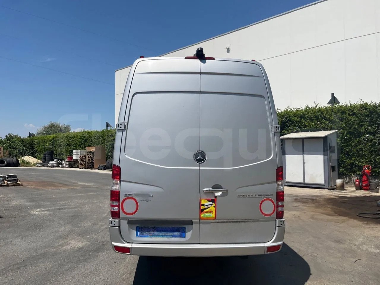 Mercedes-Benz Sprinter - Minibussi, Pikkubussi: kuva Mercedes-Benz Sprinter - Minibussi, Pikkubussi Mercedes-Benz Sprinter - Minibussi, Pikkubussi: kuva Mercedes-Benz Sprinter - Minibussi, Pikkubussi