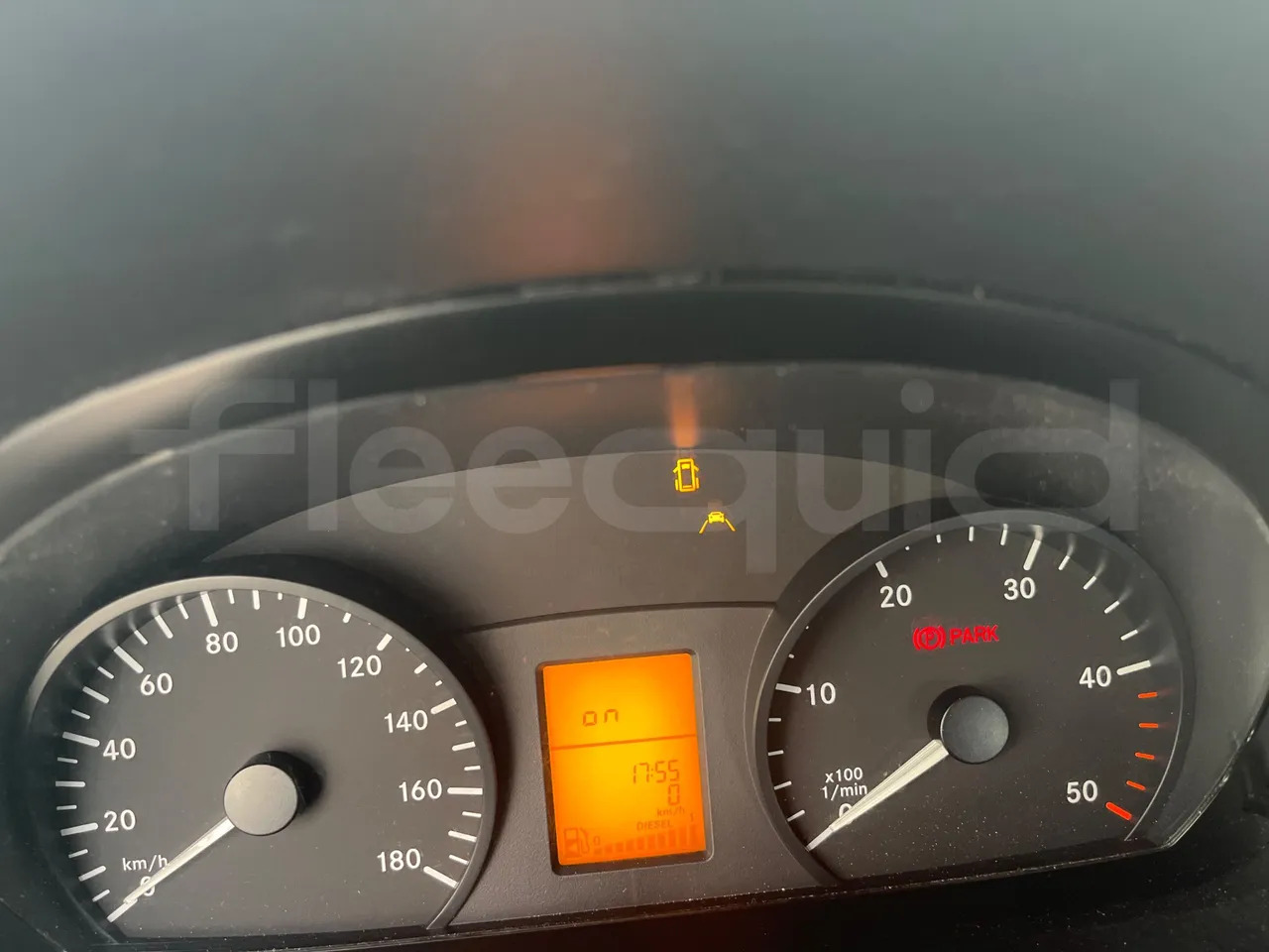 Mercedes-Benz Sprinter - Minibussi, Pikkubussi: kuva Mercedes-Benz Sprinter - Minibussi, Pikkubussi Mercedes-Benz Sprinter - Minibussi, Pikkubussi: kuva Mercedes-Benz Sprinter - Minibussi, Pikkubussi
