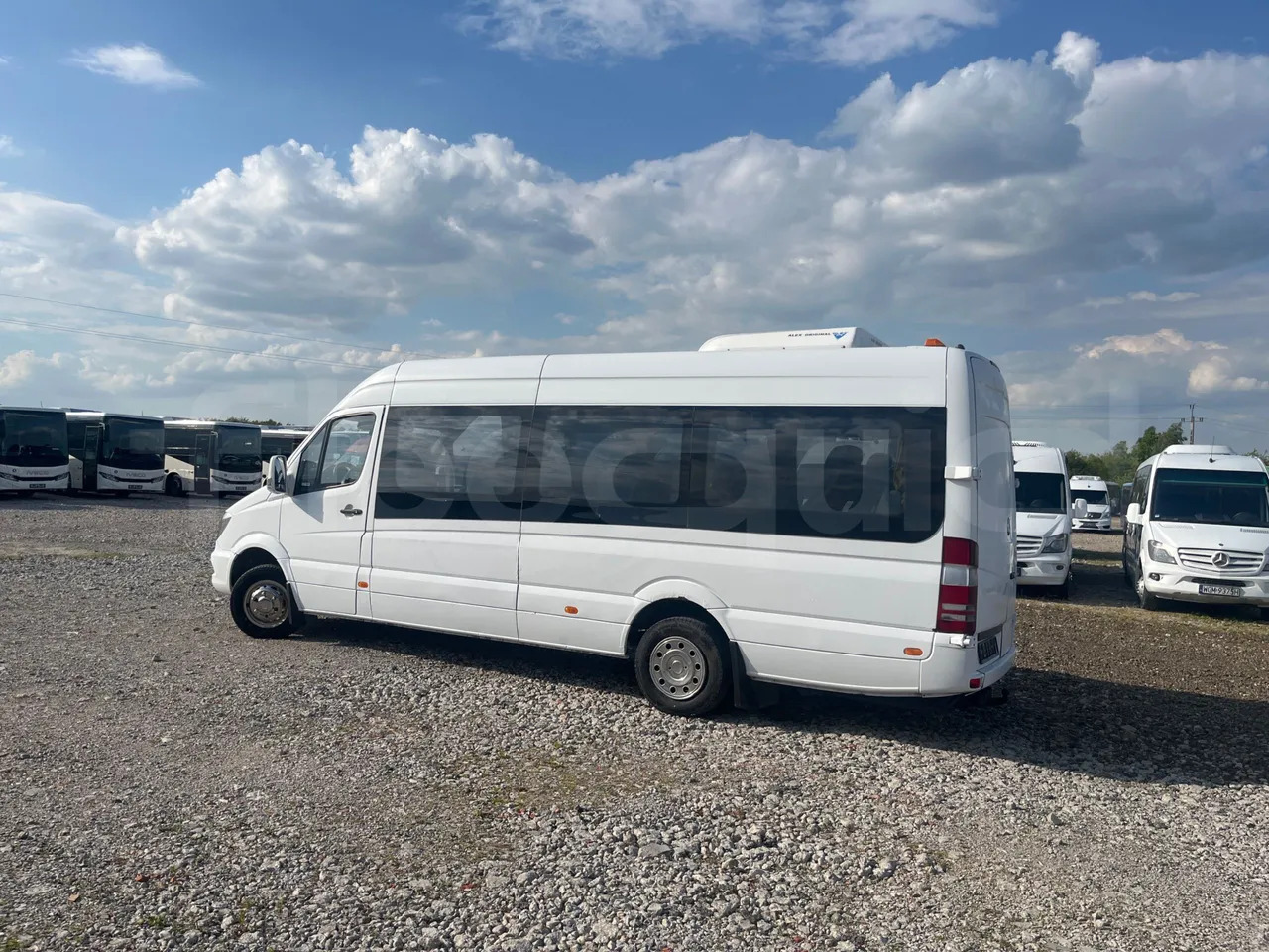 Mercedes-Benz Sprinter - Esikaupunkien linja: kuva Mercedes-Benz Sprinter - Esikaupunkien linja Mercedes-Benz Sprinter - Esikaupunkien linja: kuva Mercedes-Benz Sprinter - Esikaupunkien linja