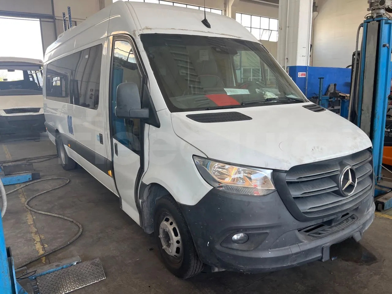 Mercedes-Benz Sprinter - Minibussi, Pikkubussi: kuva Mercedes-Benz Sprinter - Minibussi, Pikkubussi Mercedes-Benz Sprinter - Minibussi, Pikkubussi: kuva Mercedes-Benz Sprinter - Minibussi, Pikkubussi