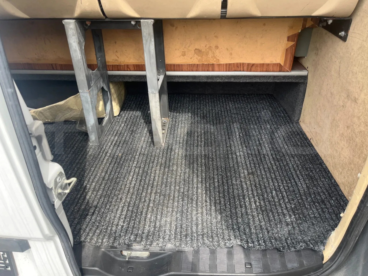 Mercedes-Benz Sprinter - Minibussi, Pikkubussi: kuva Mercedes-Benz Sprinter - Minibussi, Pikkubussi Mercedes-Benz Sprinter - Minibussi, Pikkubussi: kuva Mercedes-Benz Sprinter - Minibussi, Pikkubussi