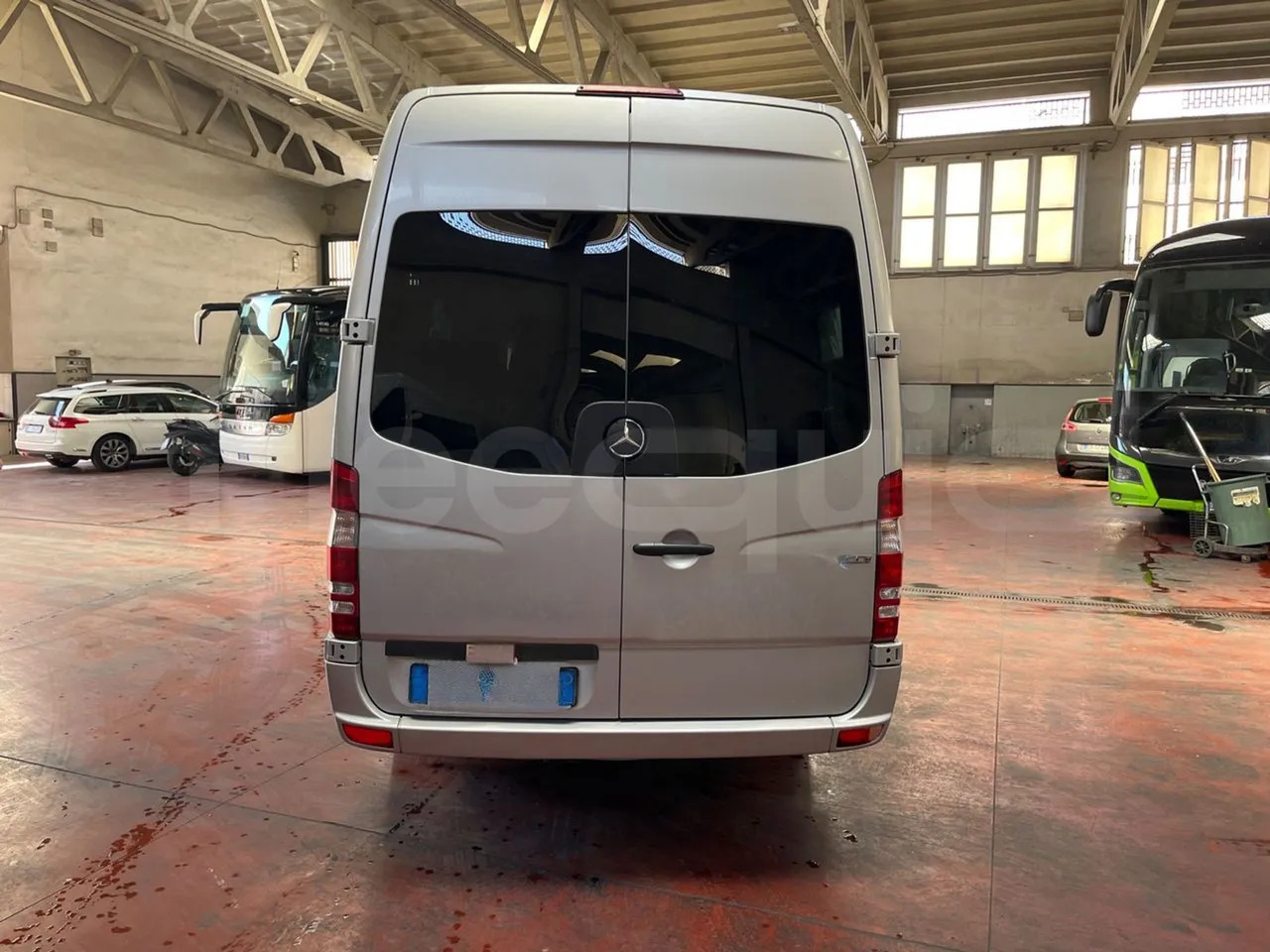 Mercedes-Benz Sprinter - Minibussi, Pikkubussi: kuva Mercedes-Benz Sprinter - Minibussi, Pikkubussi Mercedes-Benz Sprinter - Minibussi, Pikkubussi: kuva Mercedes-Benz Sprinter - Minibussi, Pikkubussi