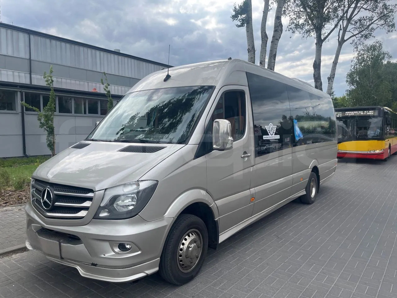 Mercedes-Benz Sprinter - Turistibussi: kuva Mercedes-Benz Sprinter - Turistibussi Mercedes-Benz Sprinter - Turistibussi: kuva Mercedes-Benz Sprinter - Turistibussi