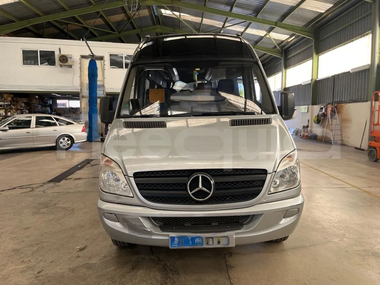 Mercedes-Benz Sprinter - Minibussi, Pikkubussi: kuva Mercedes-Benz Sprinter - Minibussi, Pikkubussi Mercedes-Benz Sprinter - Minibussi, Pikkubussi: kuva Mercedes-Benz Sprinter - Minibussi, Pikkubussi