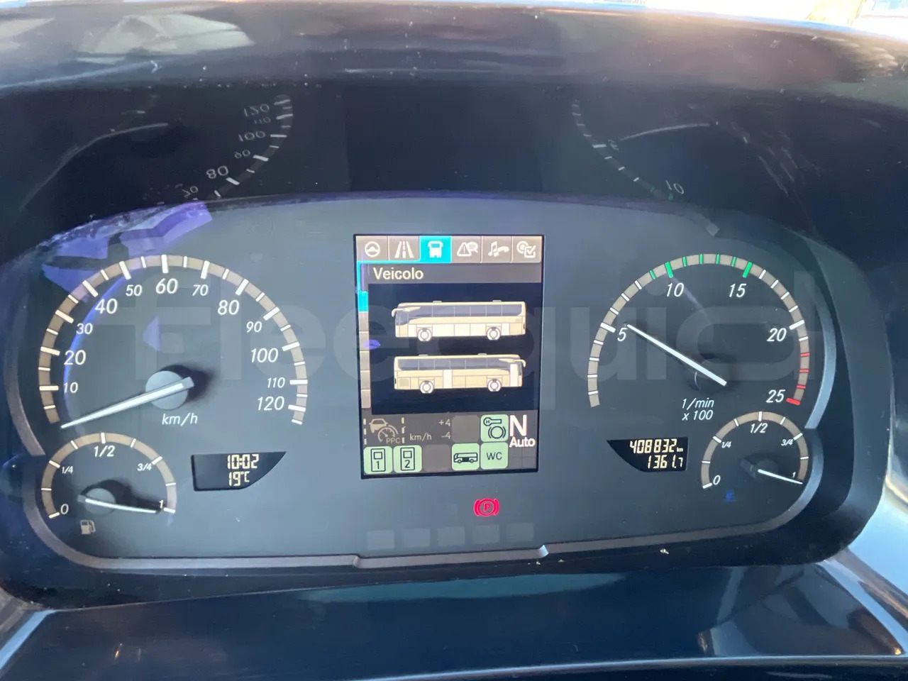 Mercedes-Benz Tourismo - Turistibussi: kuva Mercedes-Benz Tourismo - Turistibussi Mercedes-Benz Tourismo - Turistibussi: kuva Mercedes-Benz Tourismo - Turistibussi