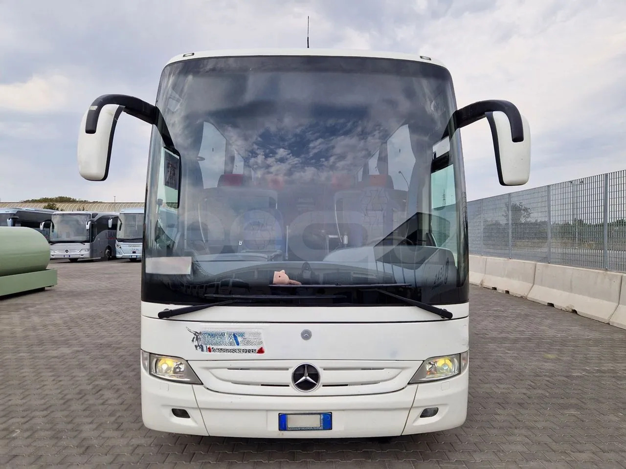 Mercedes-Benz Tourismo - Turistibussi: kuva Mercedes-Benz Tourismo - Turistibussi Mercedes-Benz Tourismo - Turistibussi: kuva Mercedes-Benz Tourismo - Turistibussi