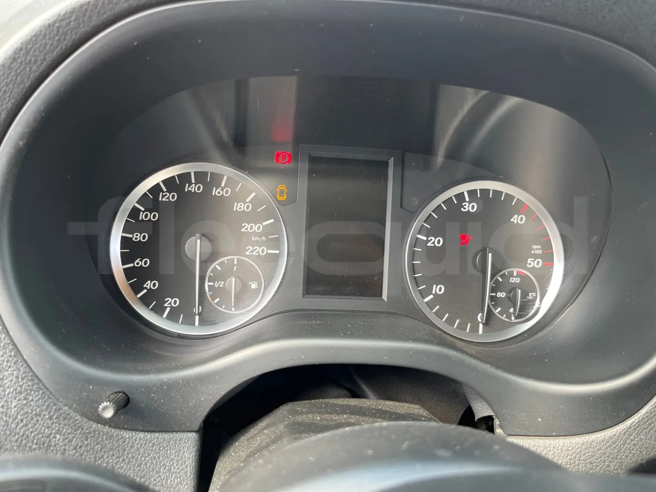 Mercedes-Benz Vito Tourer - Esikaupunkien linja: kuva Mercedes-Benz Vito Tourer - Esikaupunkien linja Mercedes-Benz Vito Tourer - Esikaupunkien linja: kuva Mercedes-Benz Vito Tourer - Esikaupunkien linja