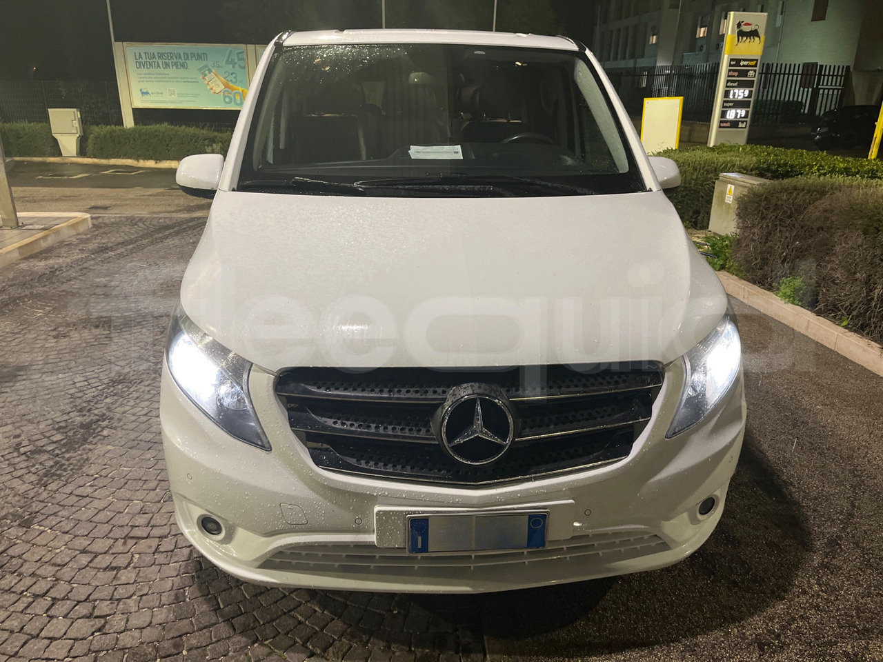 Mercedes-Benz Vito Tourer - Turistibussi: kuva Mercedes-Benz Vito Tourer - Turistibussi Mercedes-Benz Vito Tourer - Turistibussi: kuva Mercedes-Benz Vito Tourer - Turistibussi