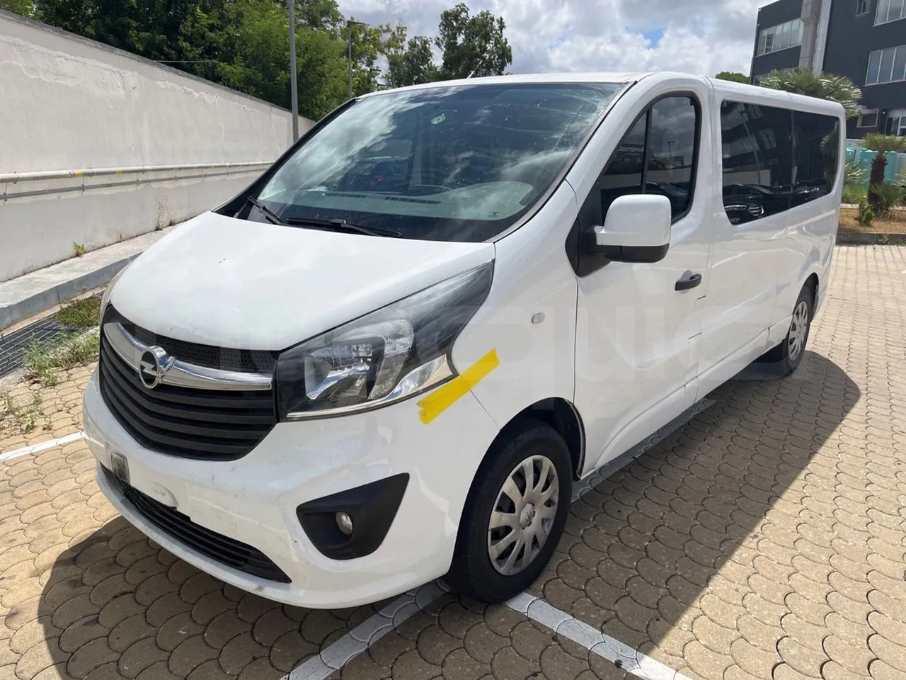 Opel Vivaro - B - Minibussi, Pikkubussi: kuva Opel Vivaro - B - Minibussi, Pikkubussi Opel Vivaro - B - Minibussi, Pikkubussi: kuva Opel Vivaro - B - Minibussi, Pikkubussi