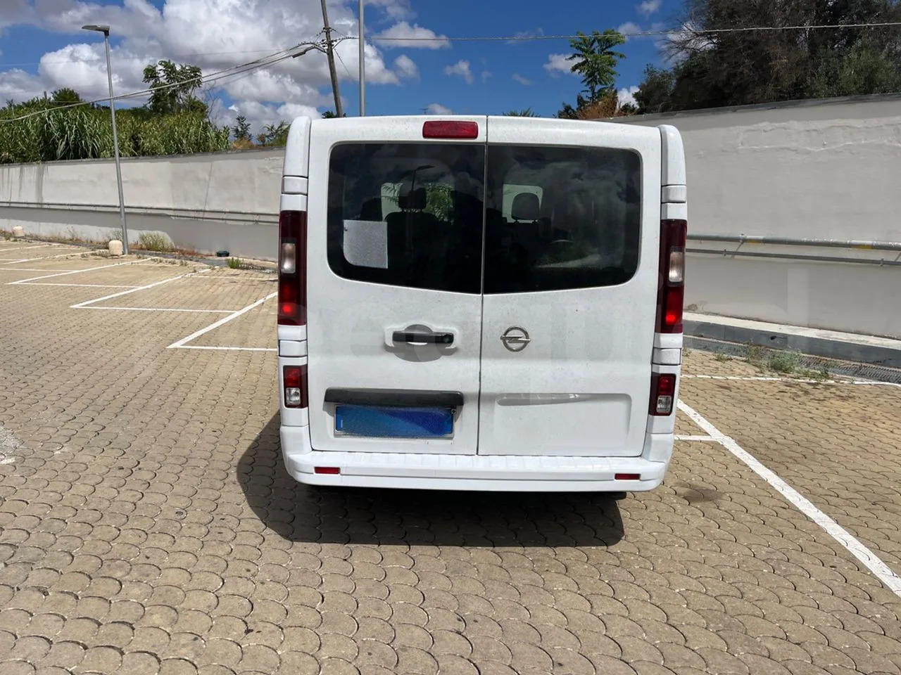 Opel Vivaro - B - Minibussi, Pikkubussi: kuva Opel Vivaro - B - Minibussi, Pikkubussi Opel Vivaro - B - Minibussi, Pikkubussi: kuva Opel Vivaro - B - Minibussi, Pikkubussi