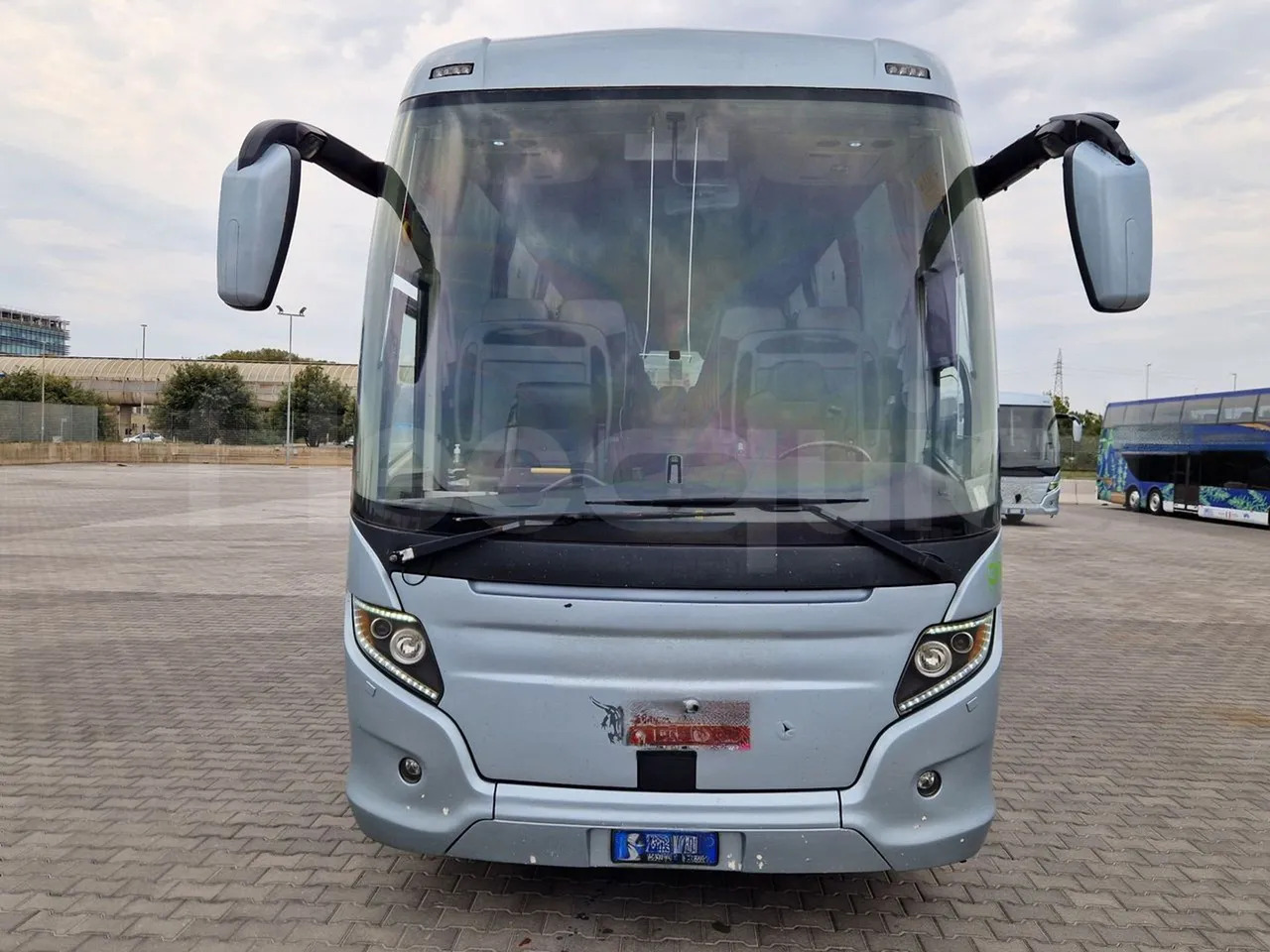Scania Touring HD - Turistibussi: kuva  Scania Touring HD - Turistibussi Scania Touring HD - Turistibussi: kuva  Scania Touring HD - Turistibussi