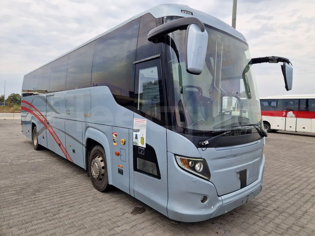 Scania Touring HD - Turistibussi: kuva  Scania Touring HD - Turistibussi Scania Touring HD - Turistibussi: kuva  Scania Touring HD - Turistibussi