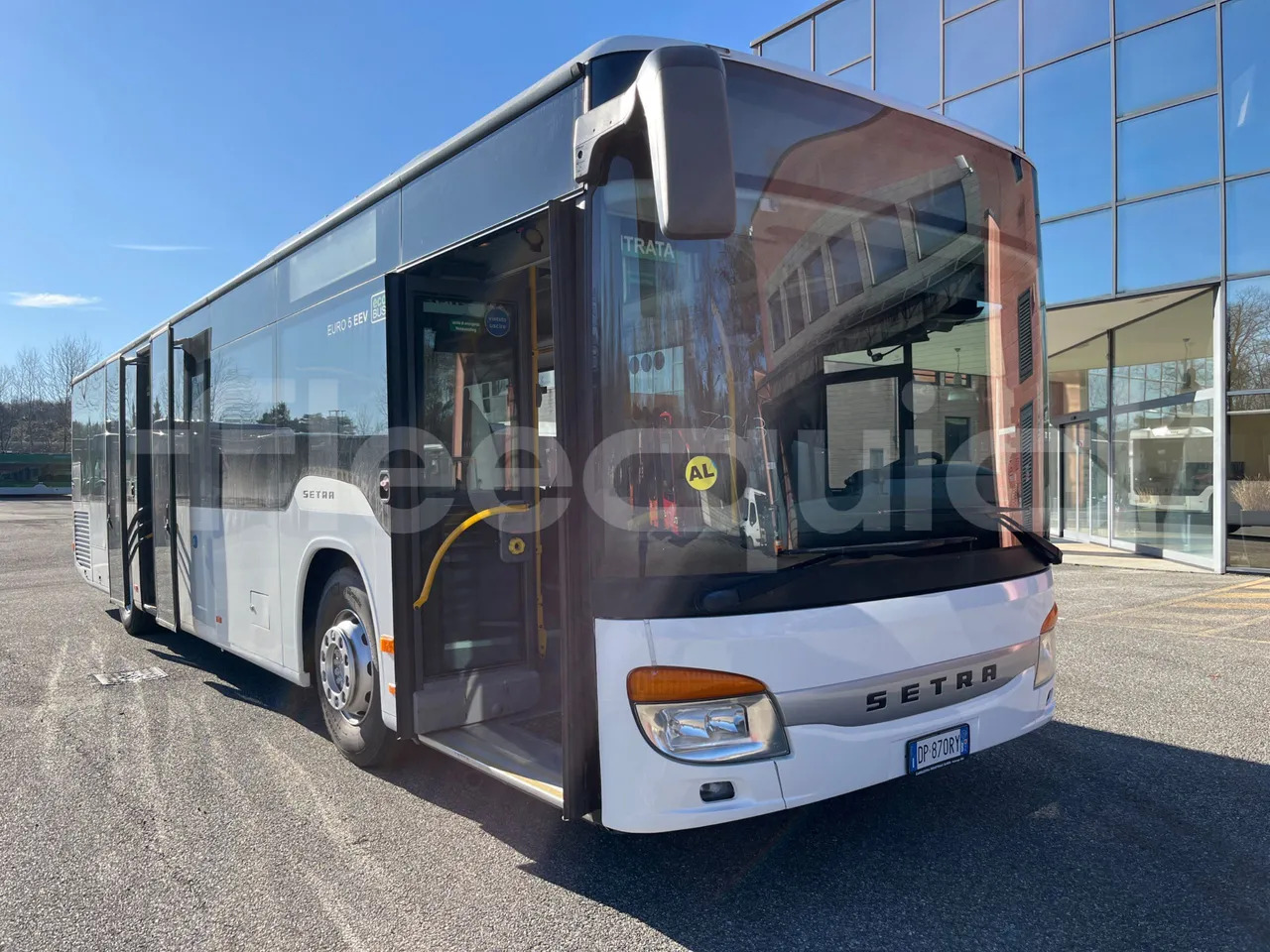 Esikaupunkien linja Setra S415: kuva Esikaupunkien linja Setra S415