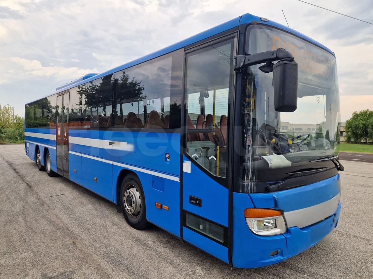 Setra S417 - Esikaupunkien linja: kuva Setra S417 - Esikaupunkien linja Setra S417 - Esikaupunkien linja: kuva Setra S417 - Esikaupunkien linja