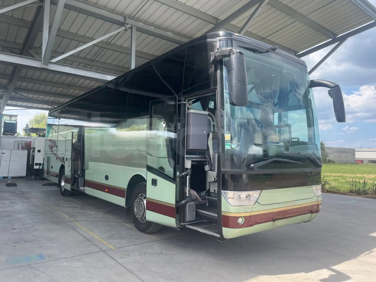 Van Hool Acron - Turistibussi: kuva Van Hool Acron - Turistibussi Van Hool Acron - Turistibussi: kuva Van Hool Acron - Turistibussi