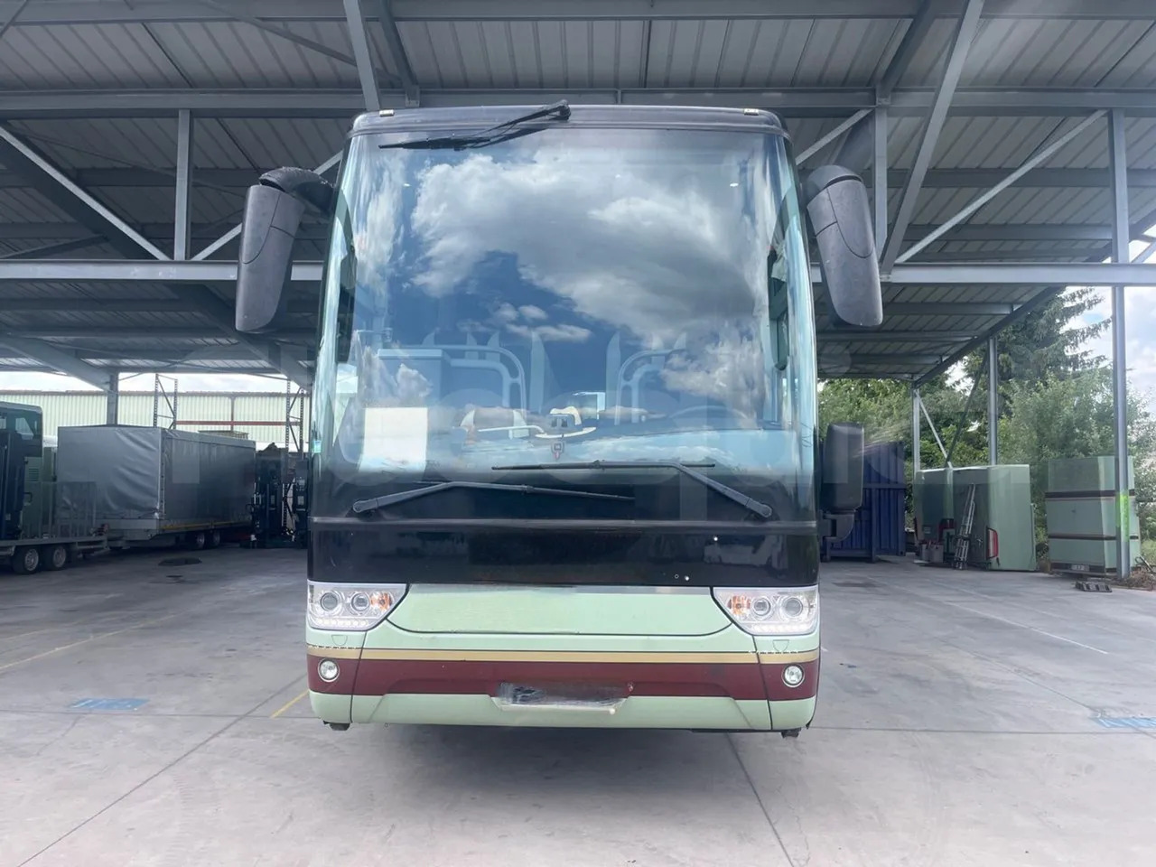 Van Hool Acron - Turistibussi: kuva Van Hool Acron - Turistibussi Van Hool Acron - Turistibussi: kuva Van Hool Acron - Turistibussi