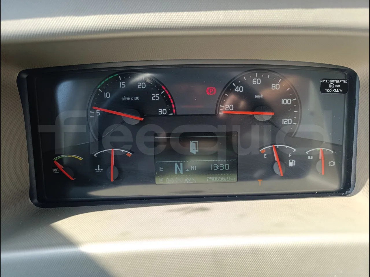 Volvo Sunsundegui - Turistibussi: kuva Volvo Sunsundegui - Turistibussi Volvo Sunsundegui - Turistibussi: kuva Volvo Sunsundegui - Turistibussi