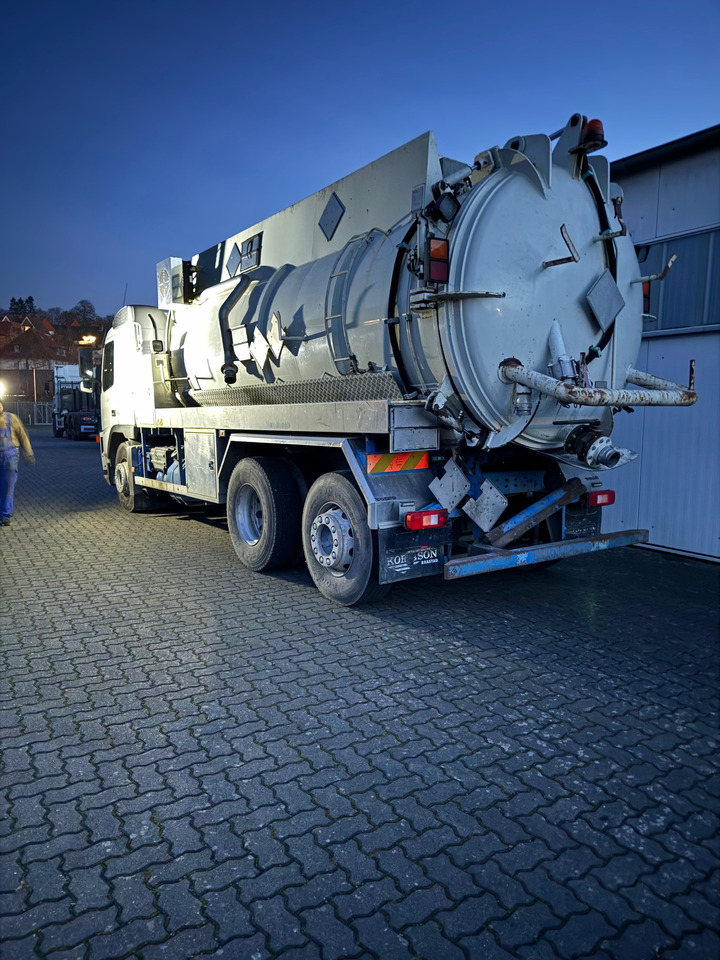 KORP & SON Sweden ADR-GGVS Kessel 14 qm zum Kippen Kompressor Demag-Wittig Volvo FM 9-300 6x2 Lift-Lenk Achse - Puhtaanpitoauto: kuva KORP & SON Sweden ADR-GGVS Kessel 14 qm zum Kippen Kompressor Demag-Wittig Volvo FM 9-300 6x2 Lift-Lenk Achse - Puhtaanpitoauto KORP & SON Sweden ADR-GGVS Kessel 14 qm zum Kippen Kompressor Demag-Wittig Volvo FM 9-300 6x2 Lift-Lenk Achse - Puhtaanpitoauto: kuva KORP & SON Sweden ADR-GGVS Kessel 14 qm zum Kippen Kompressor Demag-Wittig Volvo FM 9-300 6x2 Lift-Lenk Achse - Puhtaanpitoauto