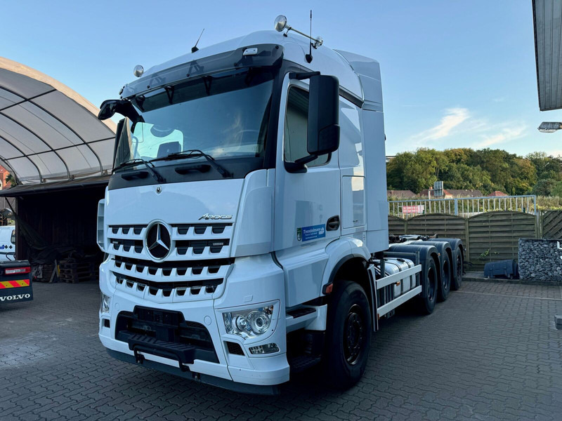 Mercedes-Benz Arocs MP5 3253 8x4 Tridem ARK HIAB 24 to - Koukkulava kuorma-auto: kuva Mercedes-Benz Arocs MP5 3253 8x4 Tridem ARK HIAB 24 to - Koukkulava kuorma-auto Mercedes-Benz Arocs MP5 3253 8x4 Tridem ARK HIAB 24 to - Koukkulava kuorma-auto: kuva Mercedes-Benz Arocs MP5 3253 8x4 Tridem ARK HIAB 24 to - Koukkulava kuorma-auto