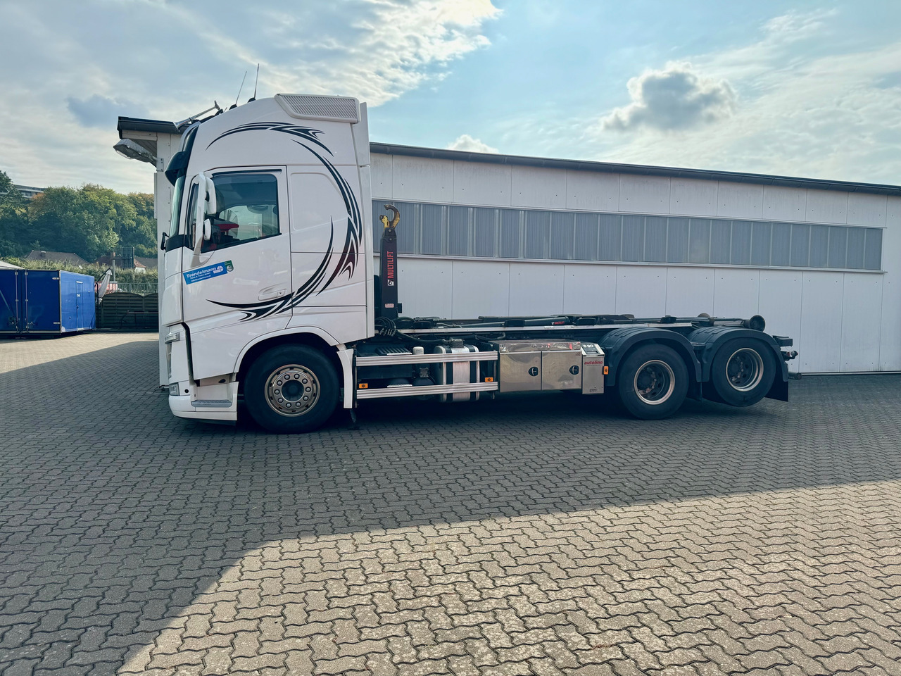 VOLVO Fh-13-540 6x4R - Koukkulava kuorma-auto: kuva VOLVO Fh-13-540 6x4R - Koukkulava kuorma-auto VOLVO Fh-13-540 6x4R - Koukkulava kuorma-auto: kuva VOLVO Fh-13-540 6x4R - Koukkulava kuorma-auto