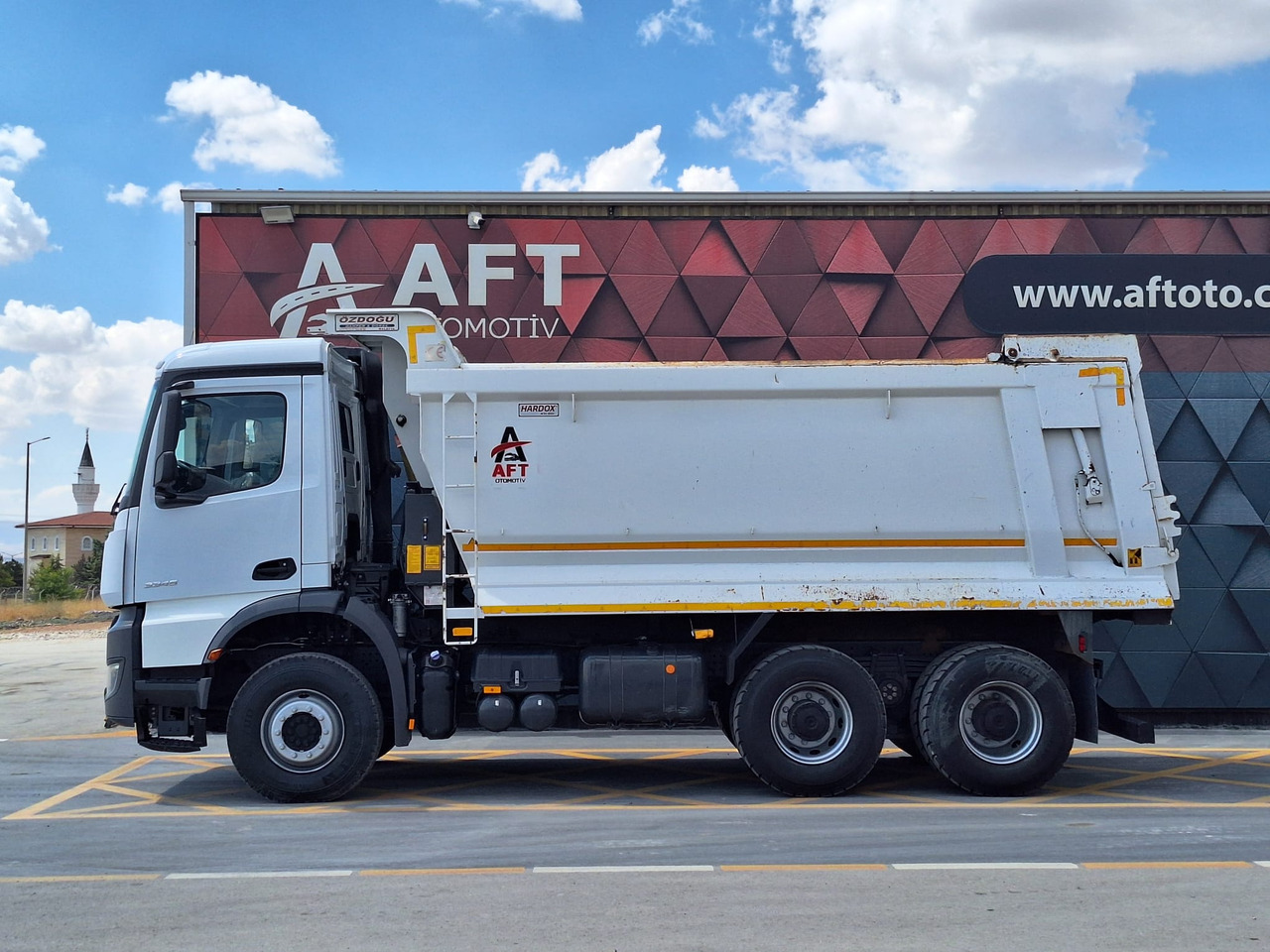 MERCEDES-BENZ AROCS 3345 - Kippiauto kuorma-auto: kuva MERCEDES-BENZ AROCS 3345 - Kippiauto kuorma-auto MERCEDES-BENZ AROCS 3345 - Kippiauto kuorma-auto: kuva MERCEDES-BENZ AROCS 3345 - Kippiauto kuorma-auto