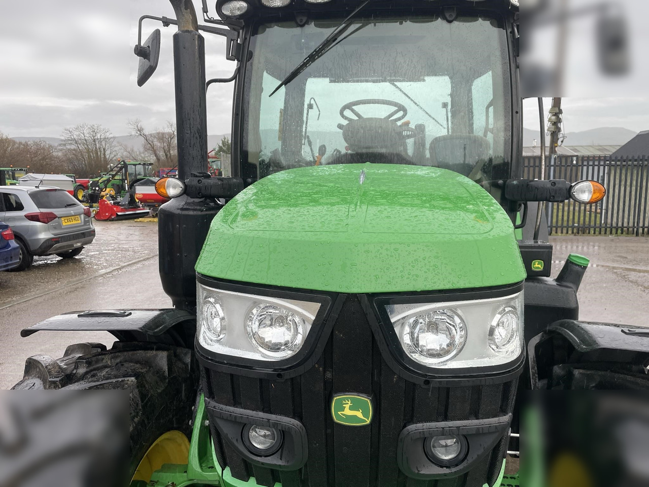 2017 JOHN DEERE 6130R - Traktori: kuva 2017 JOHN DEERE 6130R - Traktori 2017 JOHN DEERE 6130R - Traktori: kuva 2017 JOHN DEERE 6130R - Traktori