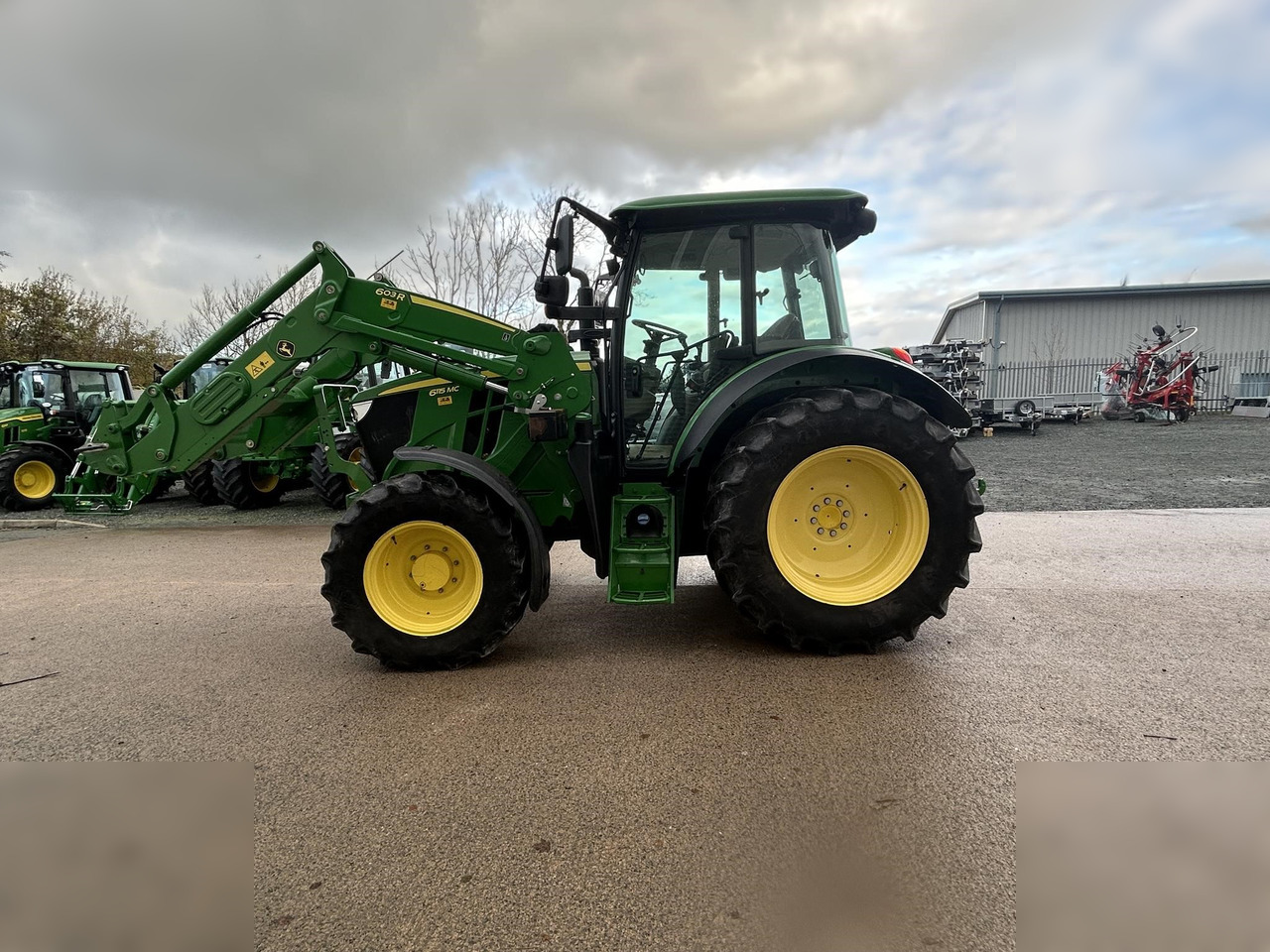 2018 JOHN DEERE 6115MC - Traktori: kuva 2018 JOHN DEERE 6115MC - Traktori 2018 JOHN DEERE 6115MC - Traktori: kuva 2018 JOHN DEERE 6115MC - Traktori