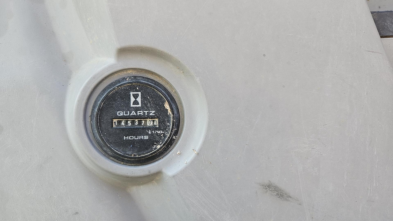 Telakaivukone NEW HOLLAND E 245 B: kuva Telakaivukone NEW HOLLAND E 245 B Telakaivukone NEW HOLLAND E 245 B: kuva Telakaivukone NEW HOLLAND E 245 B