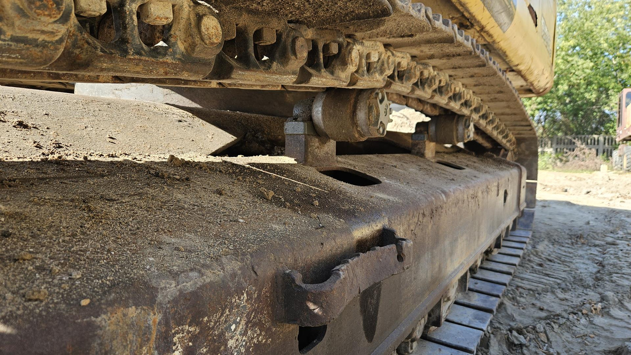 Telakaivukone NEW HOLLAND E 245 B: kuva Telakaivukone NEW HOLLAND E 245 B Telakaivukone NEW HOLLAND E 245 B: kuva Telakaivukone NEW HOLLAND E 245 B