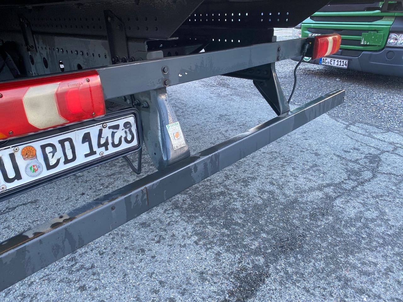 Mercedes-Benz 1221 Pritschenwagen /Rungen/Stahltransporte - Pressukapelli kuorma-auto: kuva Mercedes-Benz 1221 Pritschenwagen /Rungen/Stahltransporte - Pressukapelli kuorma-auto Mercedes-Benz 1221 Pritschenwagen /Rungen/Stahltransporte - Pressukapelli kuorma-auto: kuva Mercedes-Benz 1221 Pritschenwagen /Rungen/Stahltransporte - Pressukapelli kuorma-auto