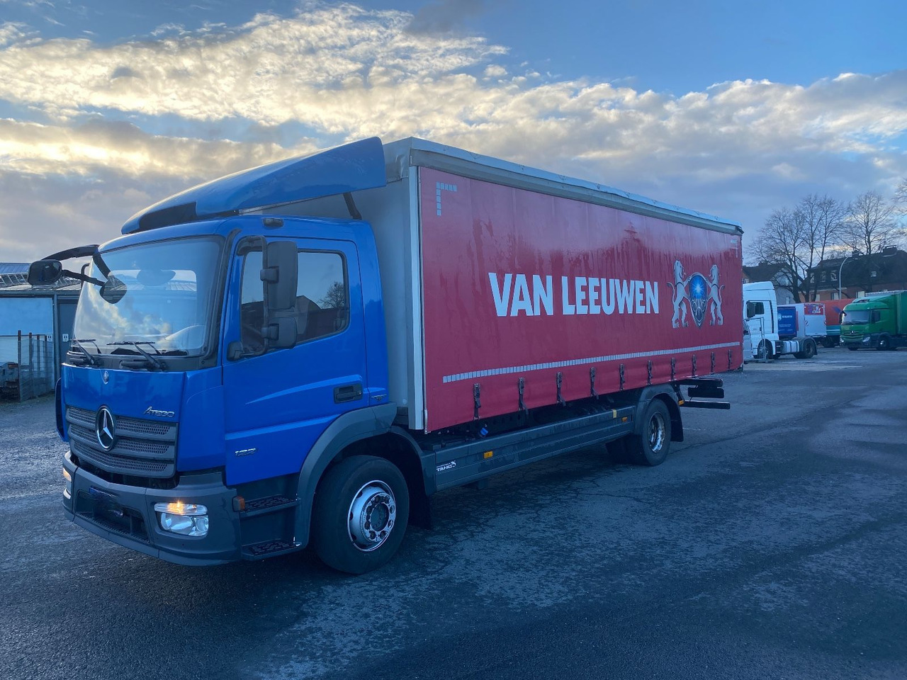 Mercedes-Benz 1221 Pritschenwagen /Rungen/Stahltransporte - Pressukapelli kuorma-auto: kuva Mercedes-Benz 1221 Pritschenwagen /Rungen/Stahltransporte - Pressukapelli kuorma-auto Mercedes-Benz 1221 Pritschenwagen /Rungen/Stahltransporte - Pressukapelli kuorma-auto: kuva Mercedes-Benz 1221 Pritschenwagen /Rungen/Stahltransporte - Pressukapelli kuorma-auto