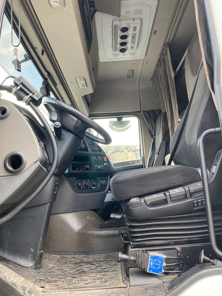 Vetopöytäauto DAF XF 510 SC mit Kipphydr.: kuva Vetopöytäauto DAF XF 510 SC mit Kipphydr.