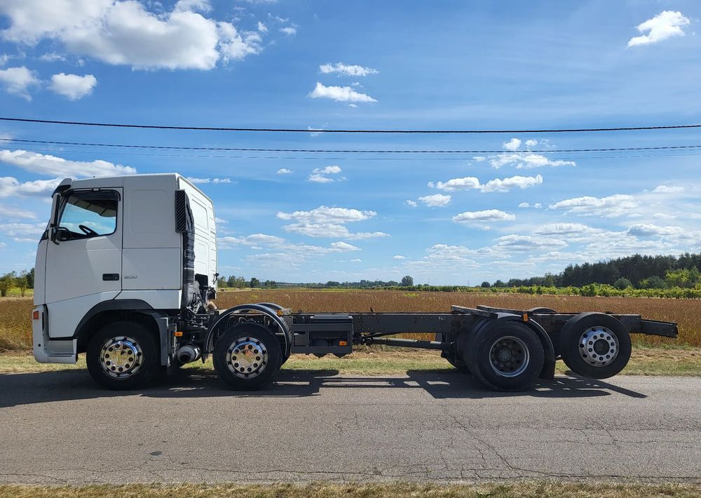 Volvo FH 500 8x2 - Kuorma-auto alusta: kuva  Volvo FH 500 8x2 - Kuorma-auto alusta Volvo FH 500 8x2 - Kuorma-auto alusta: kuva  Volvo FH 500 8x2 - Kuorma-auto alusta