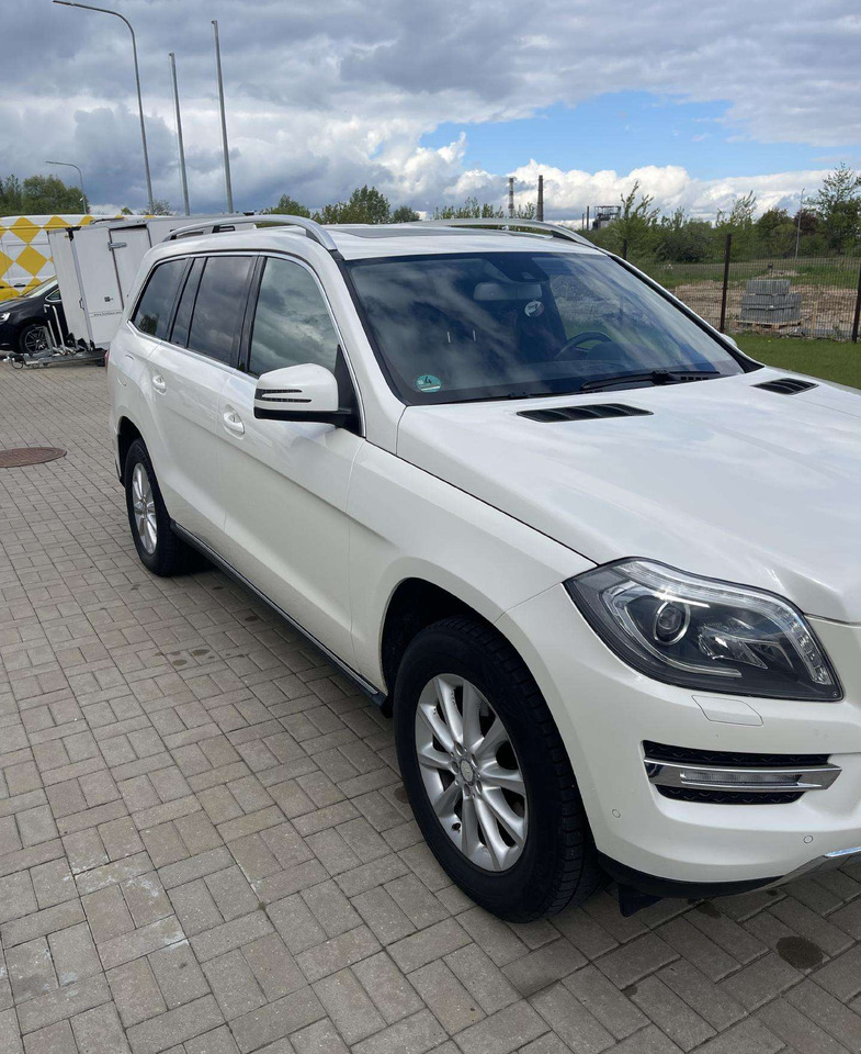 Mercedes-Benz GL350 - Maasturi/ Katumaasturi: kuva Mercedes-Benz GL350 - Maasturi/ Katumaasturi Mercedes-Benz GL350 - Maasturi/ Katumaasturi: kuva Mercedes-Benz GL350 - Maasturi/ Katumaasturi