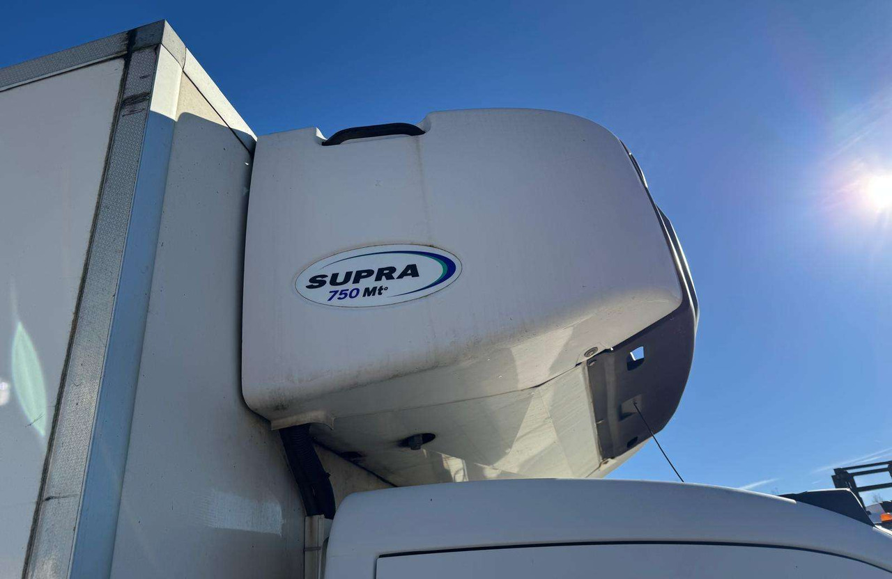 Volkswagen Crafter - Refrigeraattori kuorma-auto: kuva Volkswagen Crafter - Refrigeraattori kuorma-auto Volkswagen Crafter - Refrigeraattori kuorma-auto: kuva Volkswagen Crafter - Refrigeraattori kuorma-auto