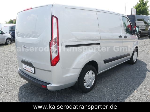 Ford Transit Custom 300 L1H1 VA Werkstatt Klima Navi - Pakettiauto: kuva Ford Transit Custom 300 L1H1 VA Werkstatt Klima Navi - Pakettiauto Ford Transit Custom 300 L1H1 VA Werkstatt Klima Navi - Pakettiauto: kuva Ford Transit Custom 300 L1H1 VA Werkstatt Klima Navi - Pakettiauto