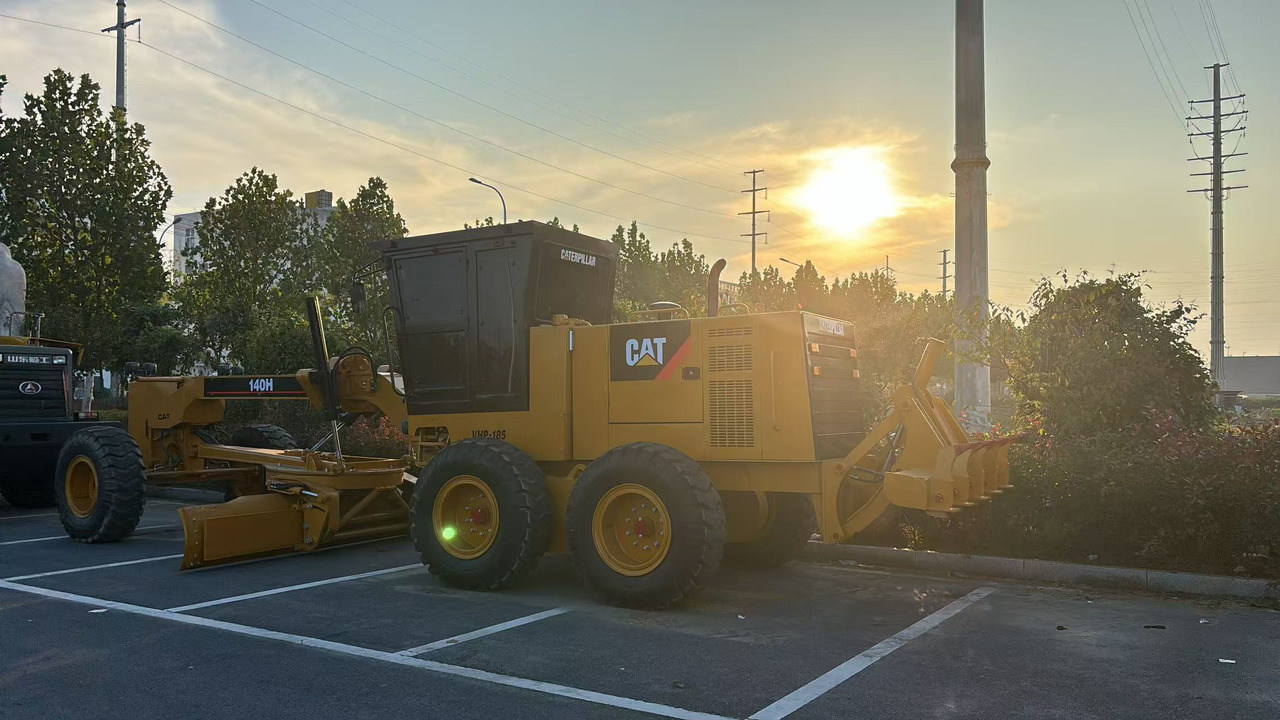 CATERPILLAR 140H used motor grader source supplier - Tiehöylä: kuva CATERPILLAR 140H used motor grader source supplier - Tiehöylä CATERPILLAR 140H used motor grader source supplier - Tiehöylä: kuva CATERPILLAR 140H used motor grader source supplier - Tiehöylä