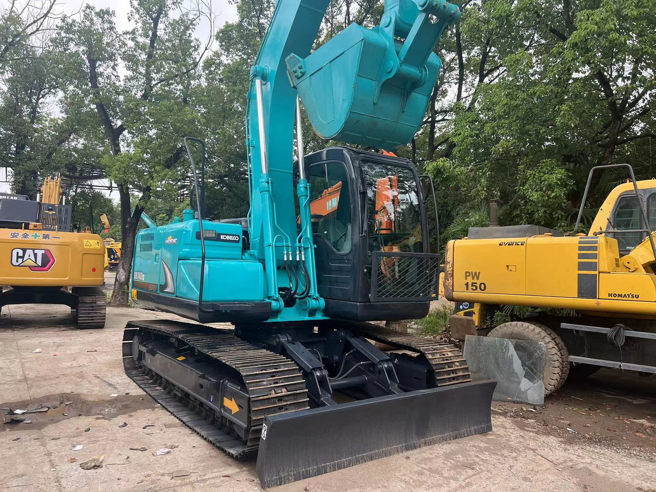 KOBELCO sk140 used excavator good condition for sale - Telakaivukone: kuva KOBELCO sk140 used excavator good condition for sale - Telakaivukone KOBELCO sk140 used excavator good condition for sale - Telakaivukone: kuva KOBELCO sk140 used excavator good condition for sale - Telakaivukone