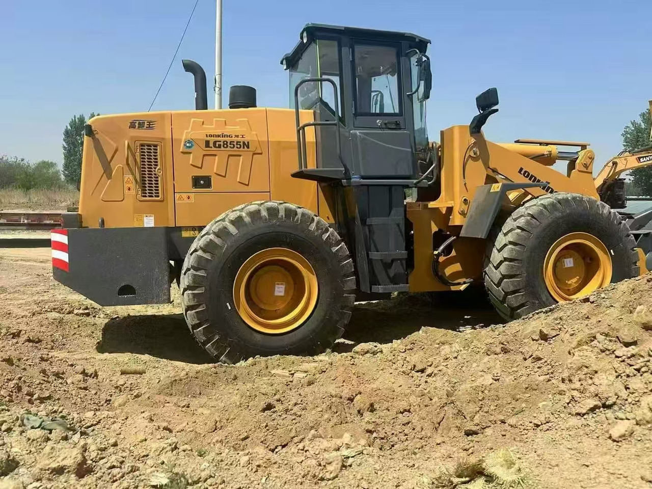 LONKING LG855n China brand 5 T loader 2024 model - Pyöräkuormaaja: kuva LONKING LG855n China brand 5 T loader 2024 model - Pyöräkuormaaja LONKING LG855n China brand 5 T loader 2024 model - Pyöräkuormaaja: kuva LONKING LG855n China brand 5 T loader 2024 model - Pyöräkuormaaja