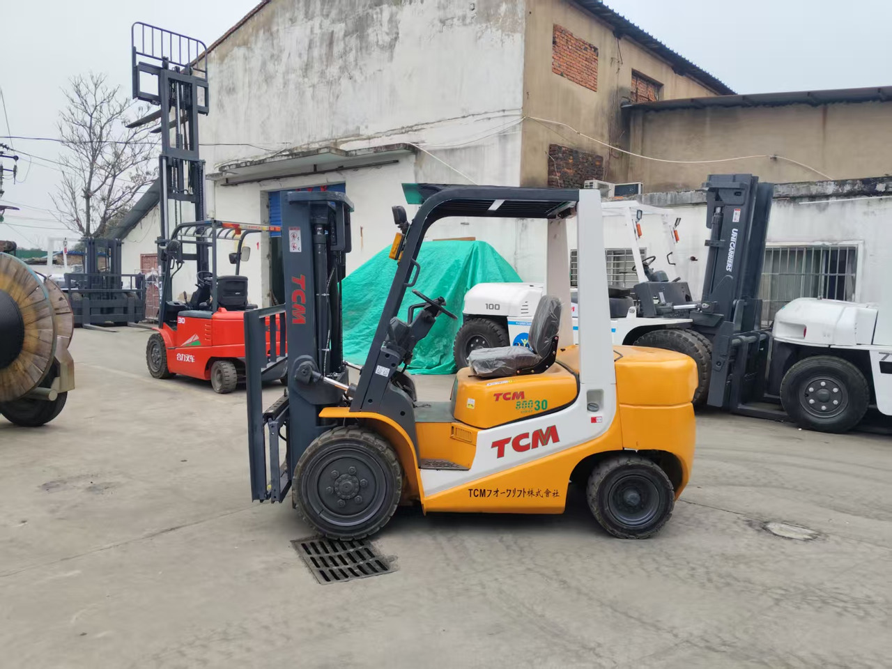 TCM FD30 Japan brand used 3 ton 4.5m diesel forklift Customizable mast clamps - Dieseltrukki: kuva TCM FD30 Japan brand used 3 ton 4.5m diesel forklift Customizable mast clamps - Dieseltrukki TCM FD30 Japan brand used 3 ton 4.5m diesel forklift Customizable mast clamps - Dieseltrukki: kuva TCM FD30 Japan brand used 3 ton 4.5m diesel forklift Customizable mast clamps - Dieseltrukki