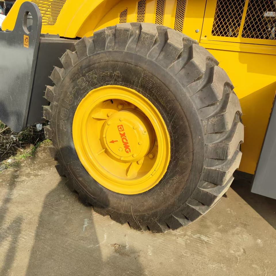 XCMG XS223J used road roller low hours factory price - Tiivistyskone: kuva XCMG XS223J used road roller low hours factory price - Tiivistyskone XCMG XS223J used road roller low hours factory price - Tiivistyskone: kuva XCMG XS223J used road roller low hours factory price - Tiivistyskone