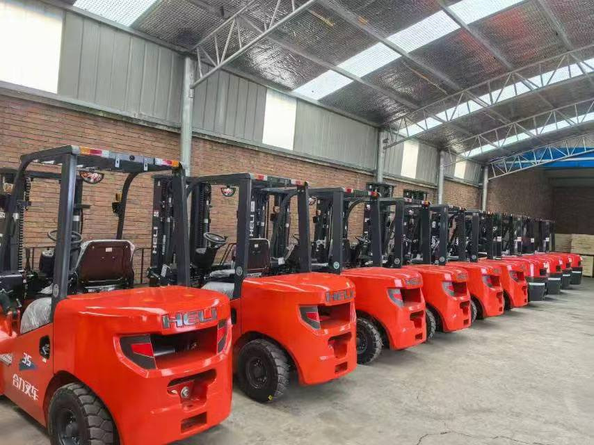 Heli brand new 3.5T diesel forklift(Clamp available) - Dieseltrukki: kuva heli brand new 3.5T diesel forklift(Clamp available) - Dieseltrukki Heli brand new 3.5T diesel forklift(Clamp available) - Dieseltrukki: kuva heli brand new 3.5T diesel forklift(Clamp available) - Dieseltrukki