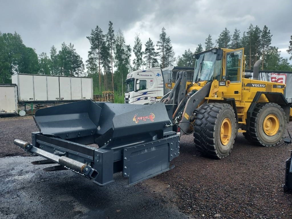 Reptail TM - Tiehöylä: kuva Reptail TM - Tiehöylä Reptail TM - Tiehöylä: kuva Reptail TM - Tiehöylä
